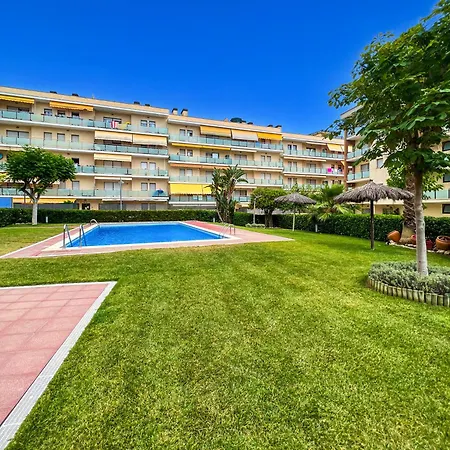 Vivalidays Elia - Fenals - Lloret de Mar